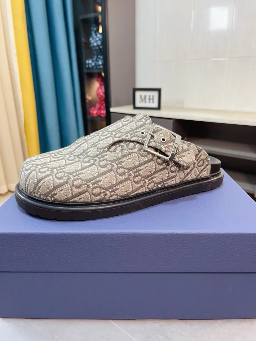 Men's shoes 💰380🌸🌸【Dior】Top purchasing agent 🇮🇹 Di Street Male God half drag counter synchronization, uppers imported from Italy with D logo fabric, high-quality complex splicing craftsmanship, soles: original soles specially provided by the original factory, exclusive event molded soles super comfortable, original factory single goods, 🔍🔍high quality, you can enter and exit the counter at will, welcome to compare, size number 38-45 (order 46)